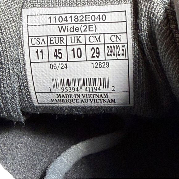 Brooks adrenaline 16 Gray Running Shoe with Yellow Accents size 11 2E main image 7